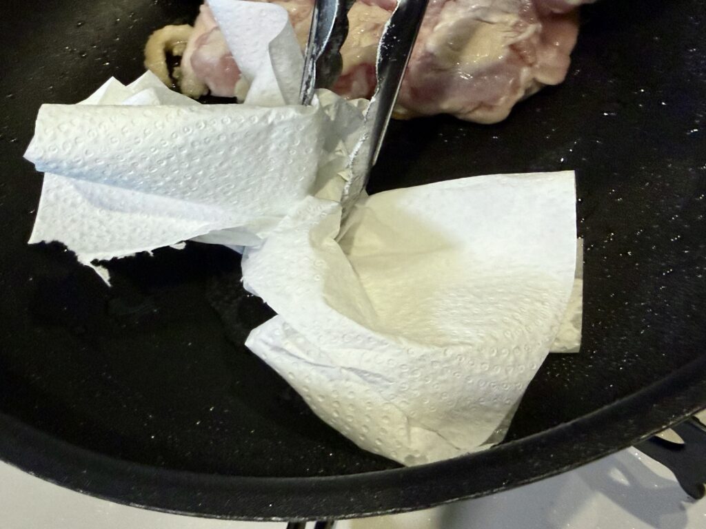脂を拭き取る